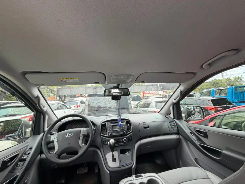 Hyundai Starex 2016 - foto 3