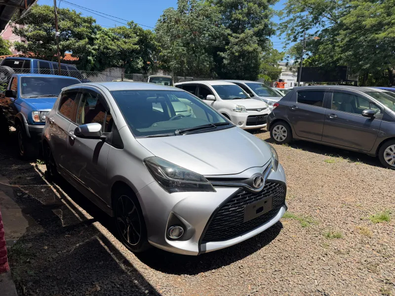 Toyota Vitz 2015 - foto 4
