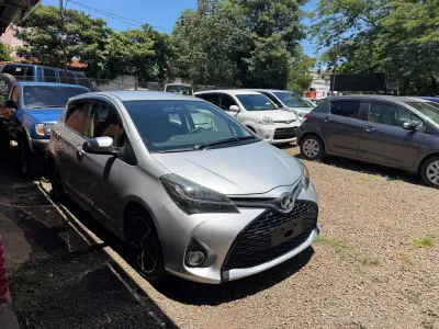 Toyota Vitz 2015 - Foto 4