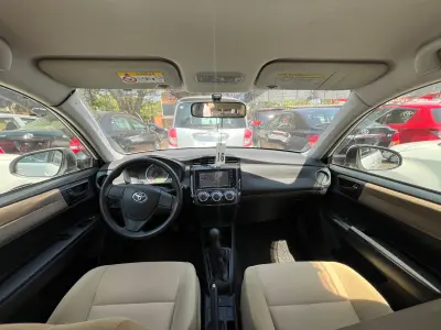 Toyota Corolla 2015 - Foto 2