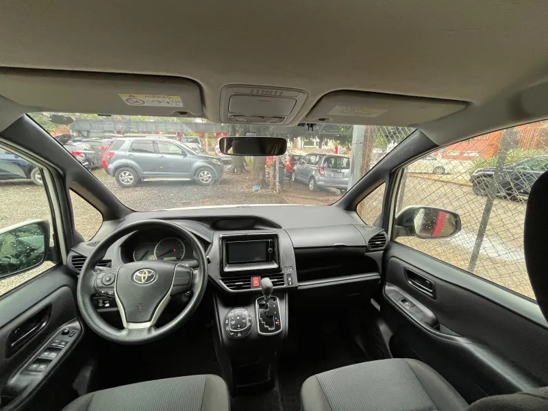 Toyota Noah 2014 - foto 3