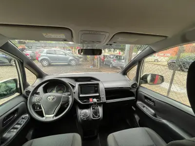 Toyota Noah 2014 - Foto 3