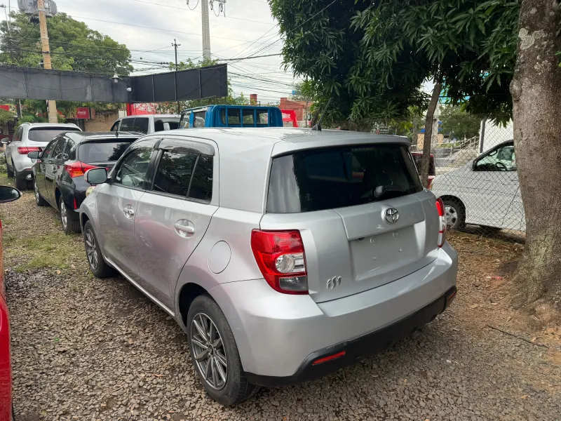 Toyota Ist 2008 - foto 2