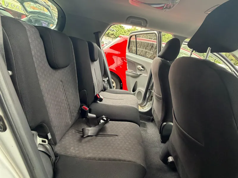Toyota Ist 2008 - foto 3