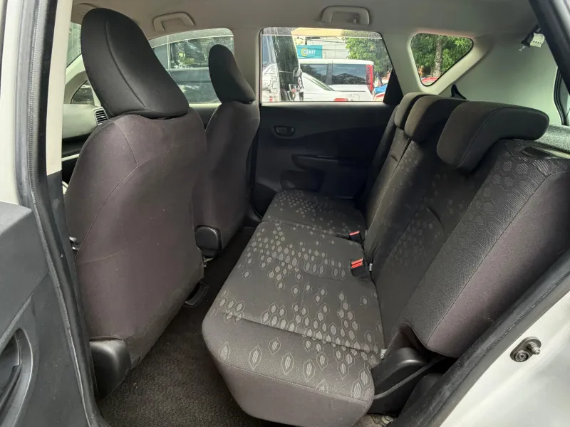 Toyota Ractis 2014 - foto 2