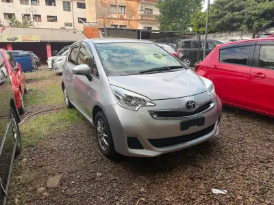 Toyota Ractis 2014 - Foto 1