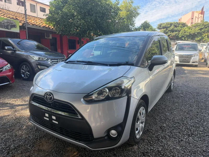 Vendo Toyota Sienta 2015 49.000Km Sin Uso en Paraguay - foto 1