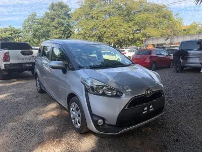 Toyota Sienta 2015 - Foto 7