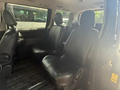 Toyota Noah 2011 - Foto 4