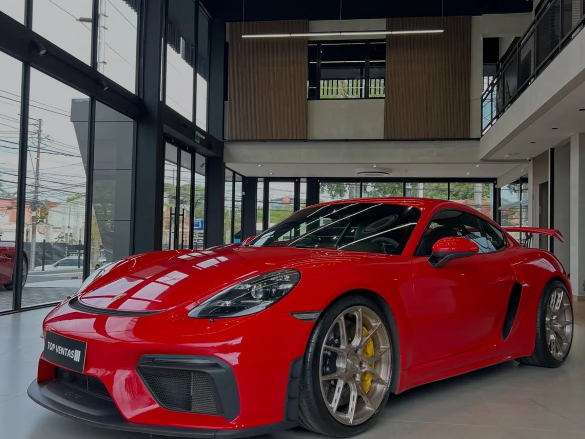 Porsche 718 CAYMAN GT4 2020