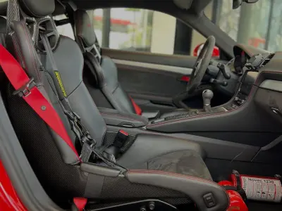 Porsche 718 CAYMAN GT4 2020 - Foto 7