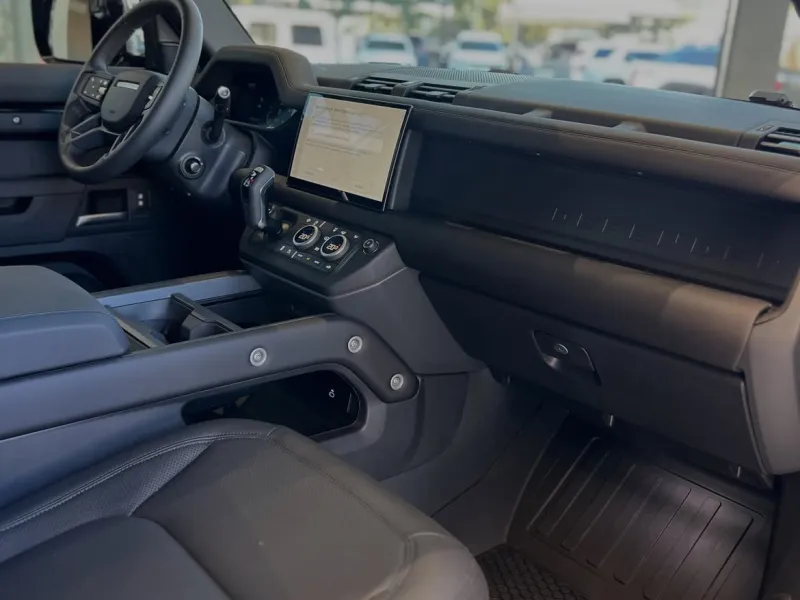 Land Rover DEFENDER 90 SE 2025 - foto 7