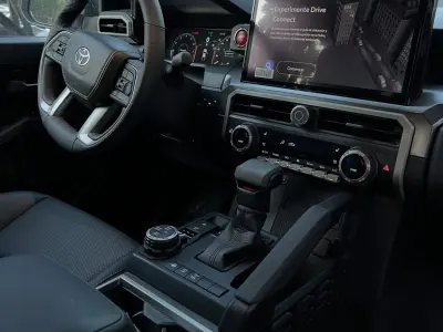 Toyota Tacoma TRD OFF ROAD 2025 - Foto 5