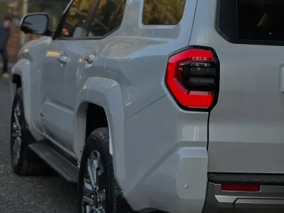 Toyota 4RUNNER Limited 2026 - Foto 3