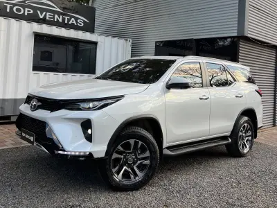 Toyota Fortuner SRV 2027 - Foto 1