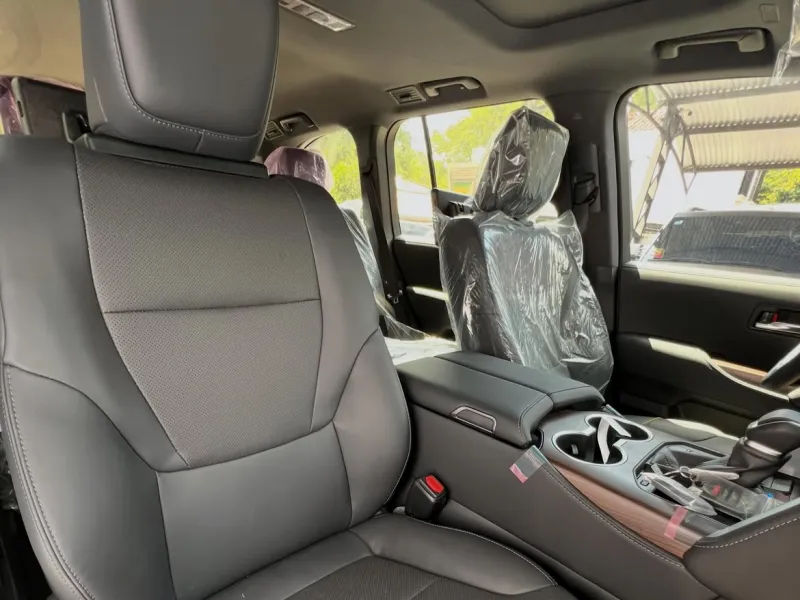 Toyota Land Cruiser GXR 2025 - foto 3