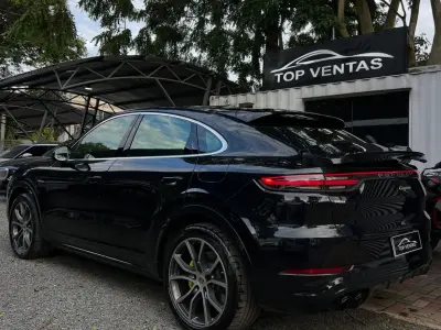 Porsche Cayenne Coupé Híbrido 2022 - Foto 3