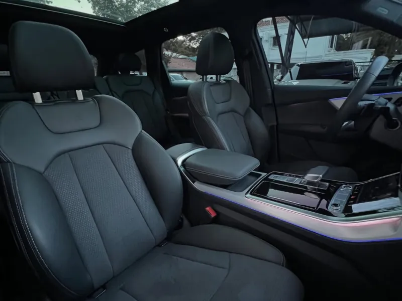 Audi Q7 S Line 2025 - foto 7