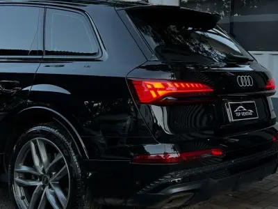 Audi Q7 S Line 2025 - Foto 2