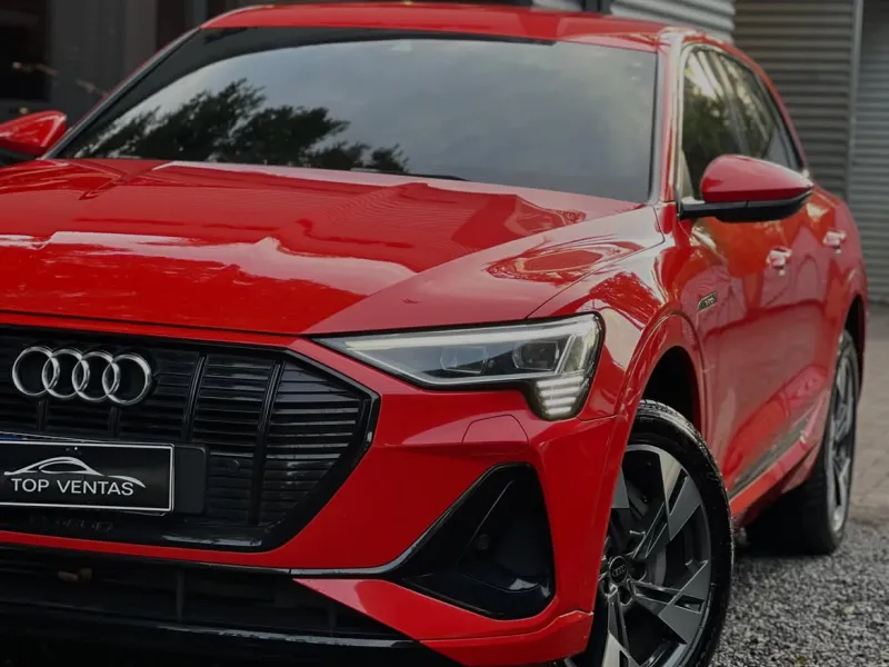 Audi e-tron 55 S Line 2022 - foto 8