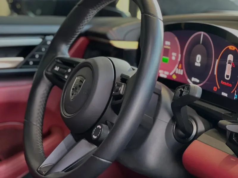 Porsche Macan Turbo Electric 2024 - foto 7