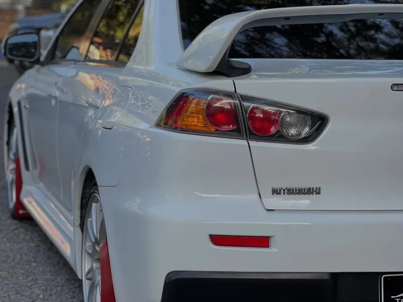 Mitsubishi Lancer Evolution X 2014 - foto 8