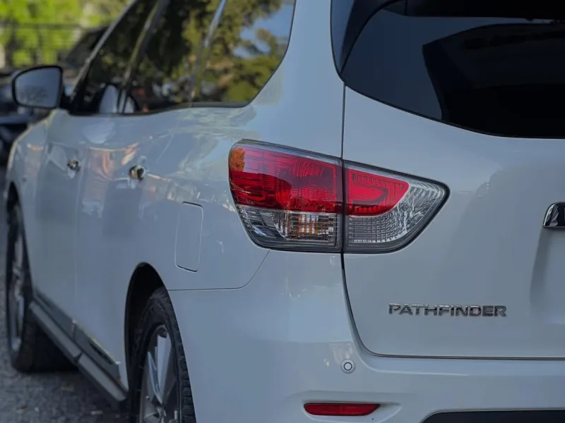 Nissan Pathfinder 2015 - foto 10