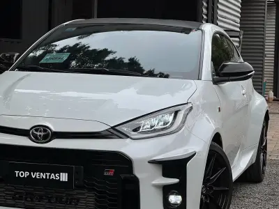 Toyota GR Yaris 2023 - Foto 2
