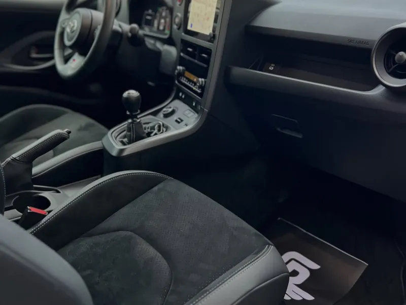 Toyota New Yaris GR 2026 - foto 4