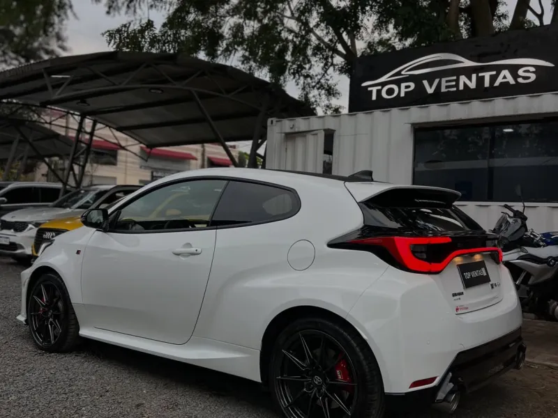 Toyota New Yaris GR 2026 - foto 8