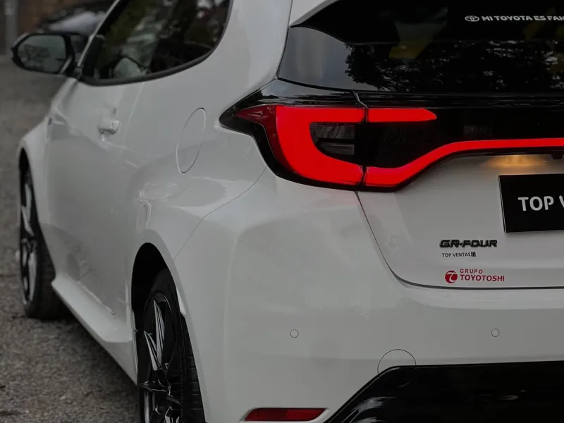 Toyota New Yaris GR 2026 - foto 10