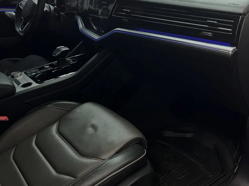 Volkswagen Touareg R-Line 2022 - foto 3