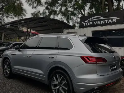 Volkswagen Touareg R-Line 2022 - Foto 8