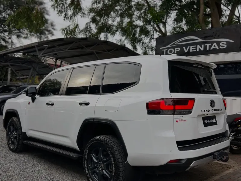 Toyota Land Cruiser 2026 - foto 8