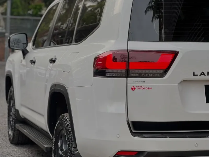 Toyota Land Cruiser 2026 - foto 9
