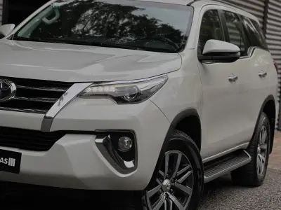 Toyota Fortuner SRV 2018 - Foto 2
