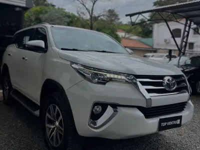 Toyota Fortuner SRV 2018 - Foto 3