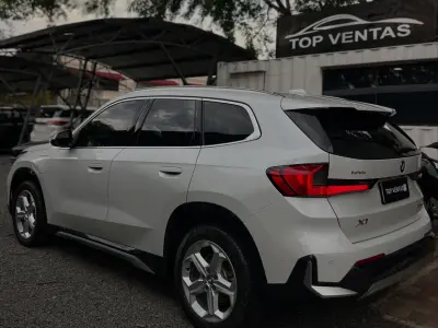 BMW X1 xDrive25e 2024 - Foto 9