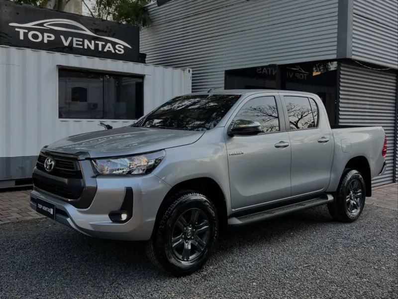 Toyota Hilux 2027 - foto 1
